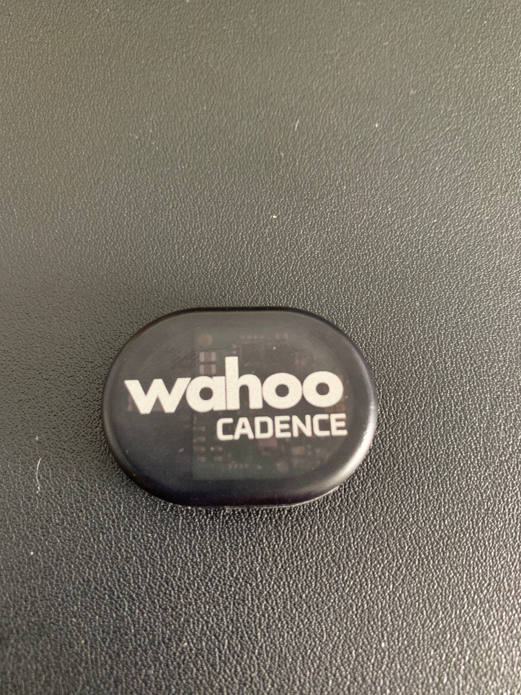 fit wahoo cadence sensor