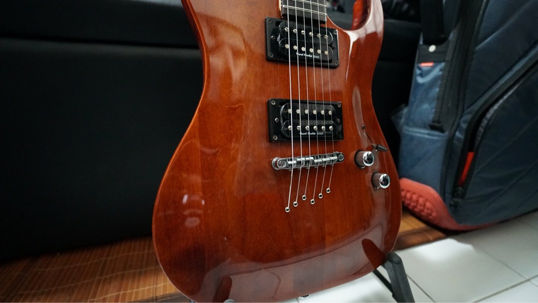 Washburn X30, Hobbies & Toys, Music & Media, Musical Instruments on Carousell