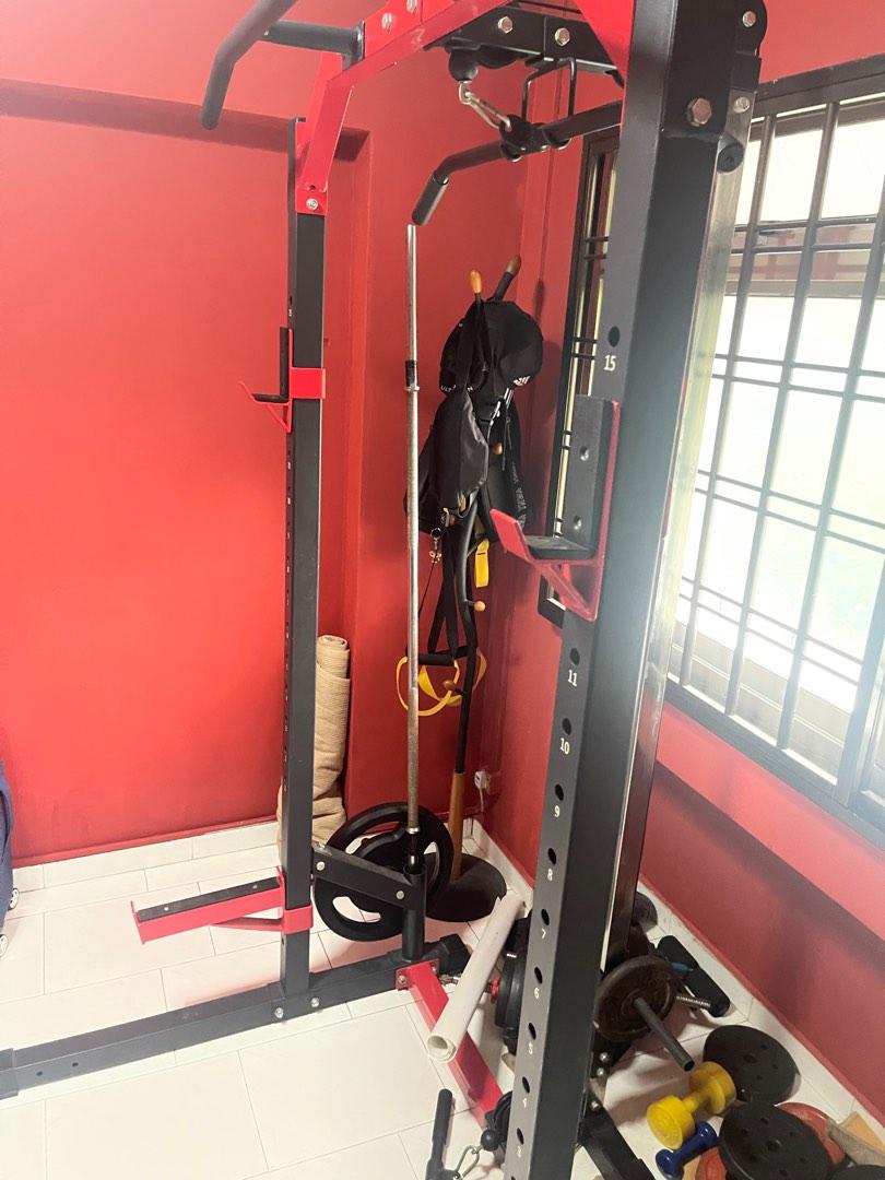 Weight Training Rack Chinup / Squat / Bench Press / Lat attachment