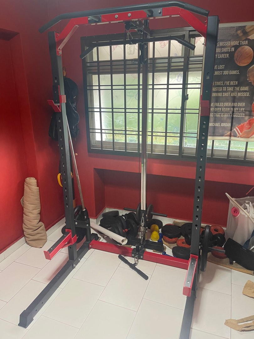 Weight Training Rack Chinup / Squat / Bench Press / Lat attachment