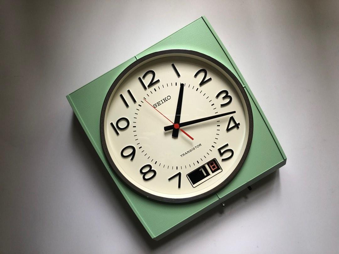 60's Seiko Transistor Wall Clock (aquamarine !! working!! calendar