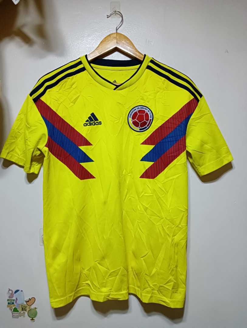 adidas football jersey, Men's Fashion, Activewear on Carousell