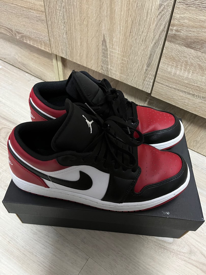 Air Jordan 1 low bred toe size UK9 US10, Men's Fashion, Footwear