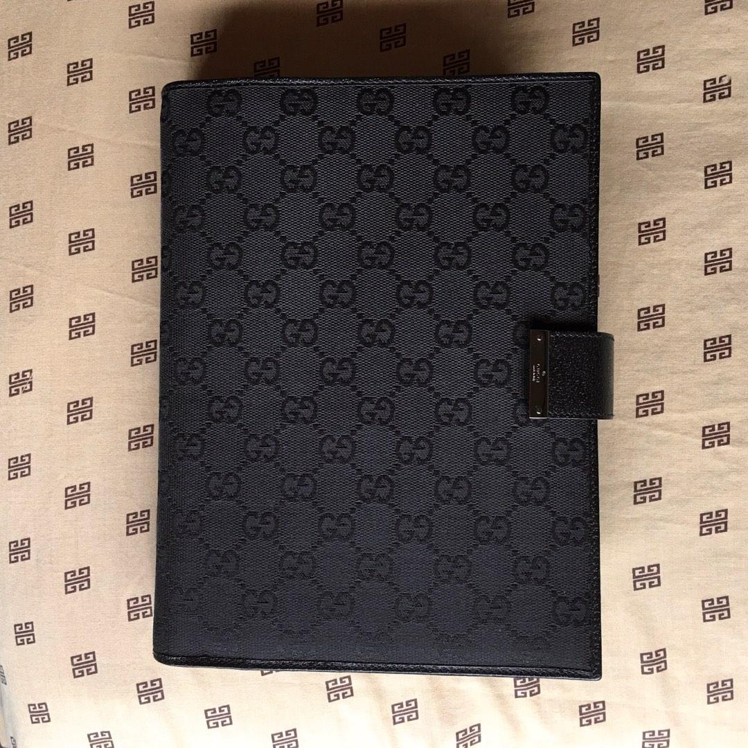 Authentic GUCCI Monogram GM Agenda (Category: Luxury Bags & Wallets) located in Quezon City. Submitted by thingsforless (Listing ID 1188241955, Image 1). Description: Authentic Gucci Ring Agenda GM GM / Large size Silver rings Black Gucci Monogram Canvas No major flaws to mention just minimal signs of usage Rank A Gucci stamp and date code/ serial intact No peelings / sticky pockets No discoloration No inclusions except Gucci inserts. Kindly Chec