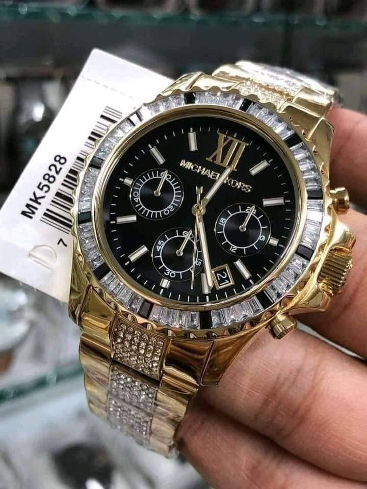 Authentic Michael Kors Watch Big size for women, Men's Fashion, Watches &  Accessories, Watches on Carousell