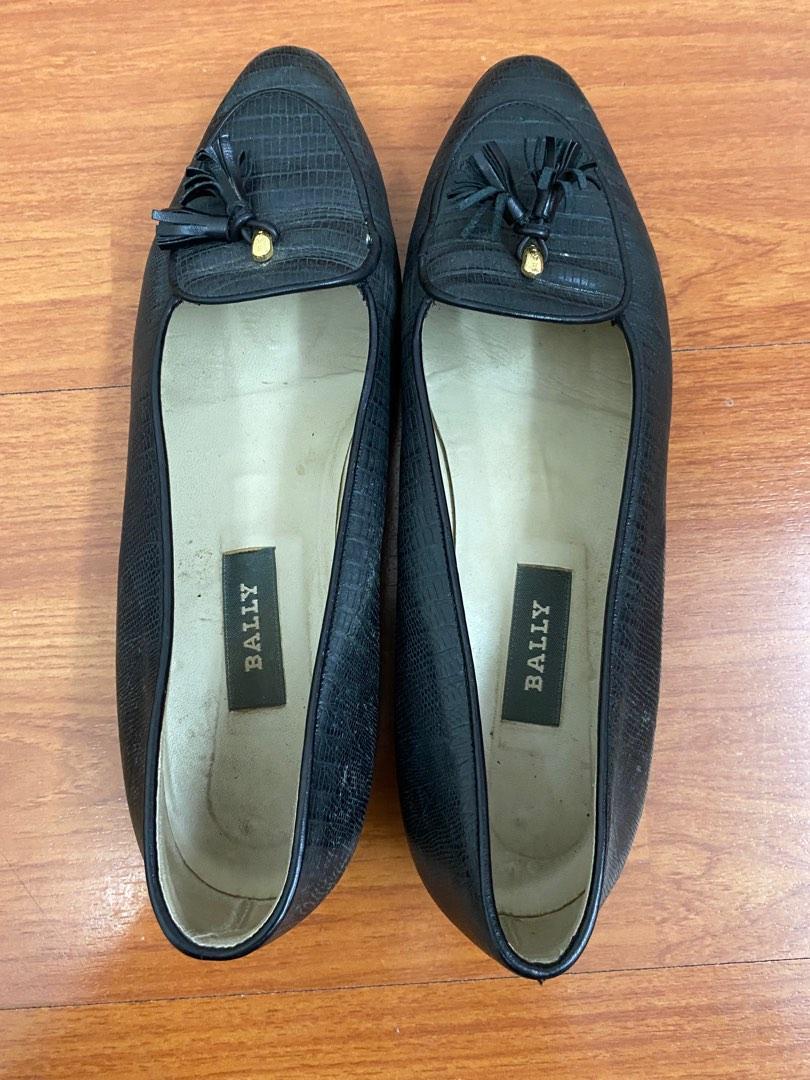 Bally Flat Shoes (Category: Flats & Sandals) located in Quezon City. Submitted by _daynes (Listing ID 1188256363, Image 1). Description: .