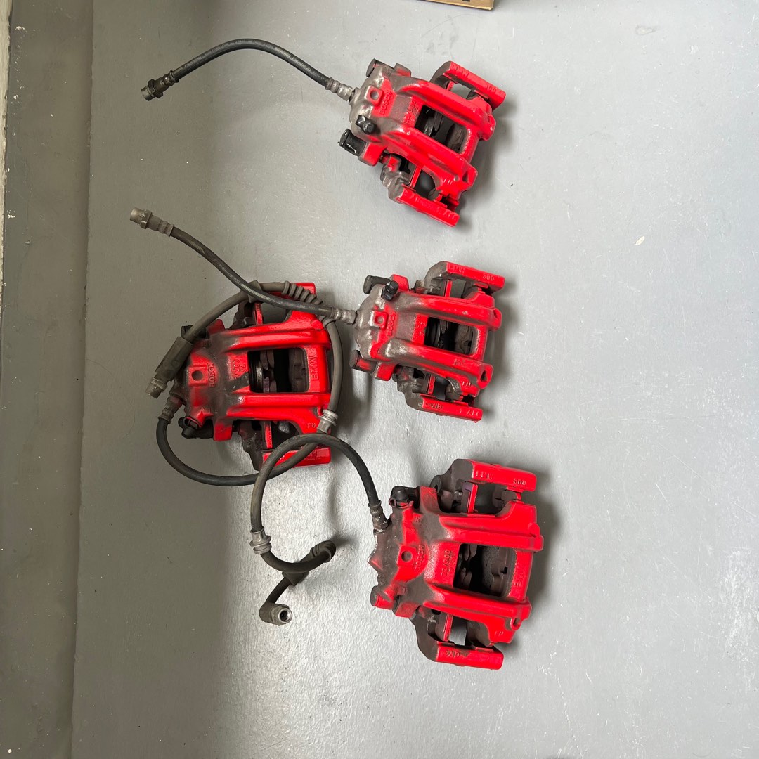 BMW F30 STOCK BRAKE KIT, Car Accessories, Accessories on Carousell