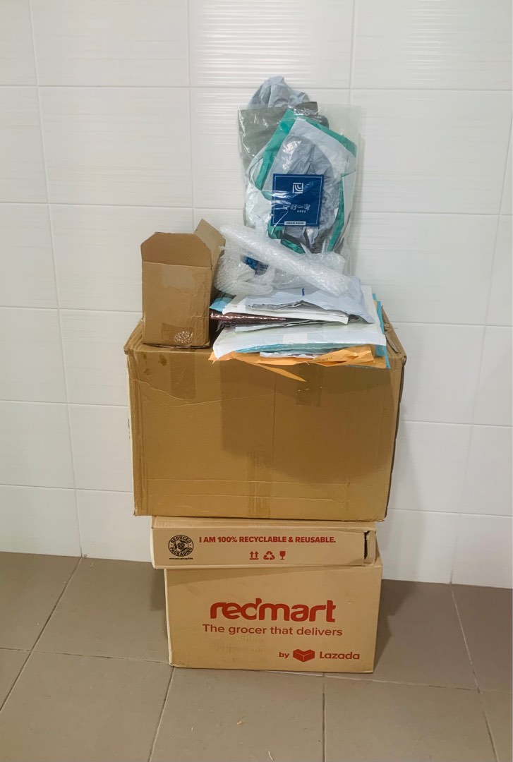Boxes, bubble wrap, used polymailer, polymail with bubble wrap