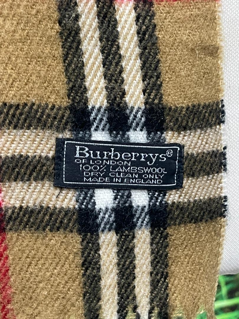 Burberrys Nova Check 100% Lambswool Made in England, Women's