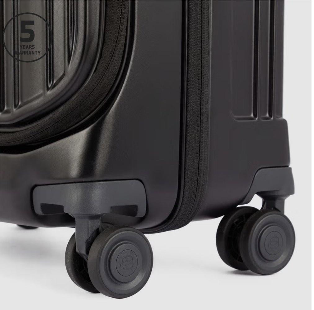 Cabin Luggage (Italian brand Piquadro), Hobbies & Toys, Travel, Luggage