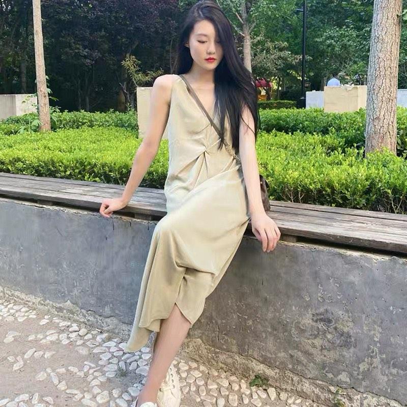 Causal long dress. Comfy material. Cheap price, Women's Fashion, Dresses u0026  Sets, Dresses on Carousell