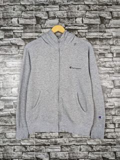 (Category: ) located in . Submitted by uniqlo.under.rm80 (Listing ID 1188227014, Image 1). Description: .