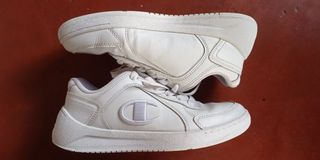 (Category: ) located in . Submitted by Sneaks (Listing ID 1188290800, Image 1). Description: .
