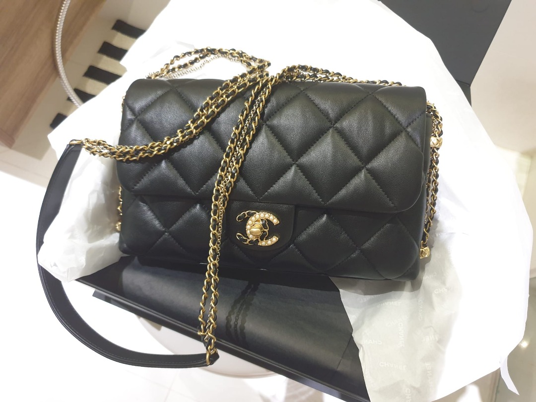 Quilted Lambskin Medium Classic Flap Bag Black with Gold Hardware