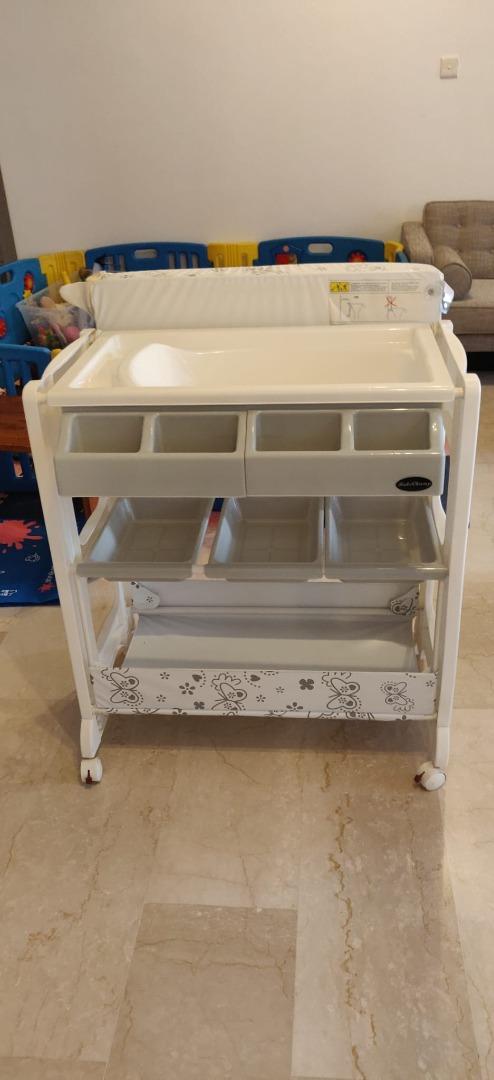 Baby changing table and clearance bath combination