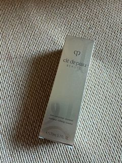 （分類：）位於 。 由 cosmic_raspberry 提交（商品編號 1188287893，圖片 1）。簡介： 。