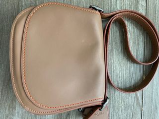 （分類：）位於 。 由 ccky_3 提交（商品編號 1188269693，圖片 1）。簡介： 。
