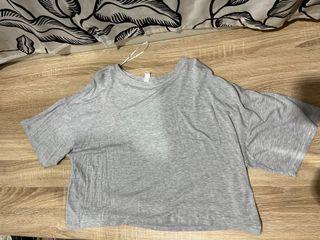 Cotton on kaos Atasan Top T-shirt abu-Abu , oversized , lemes dan bagus , bahan adem