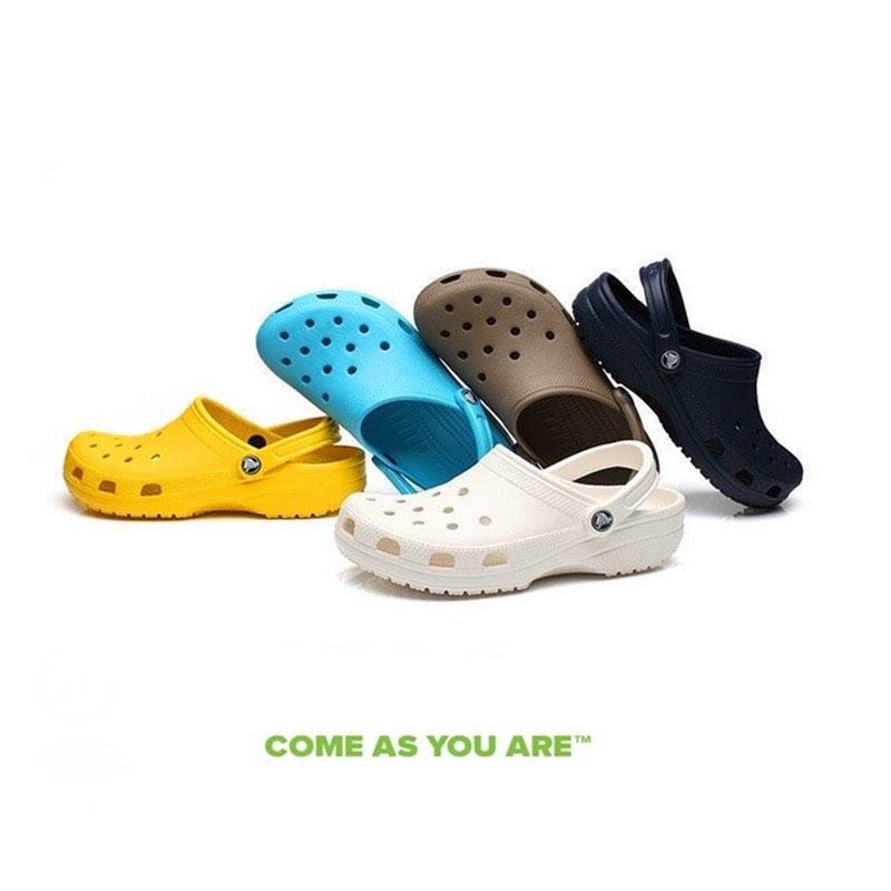 Summer crocs hotsell beach sandals