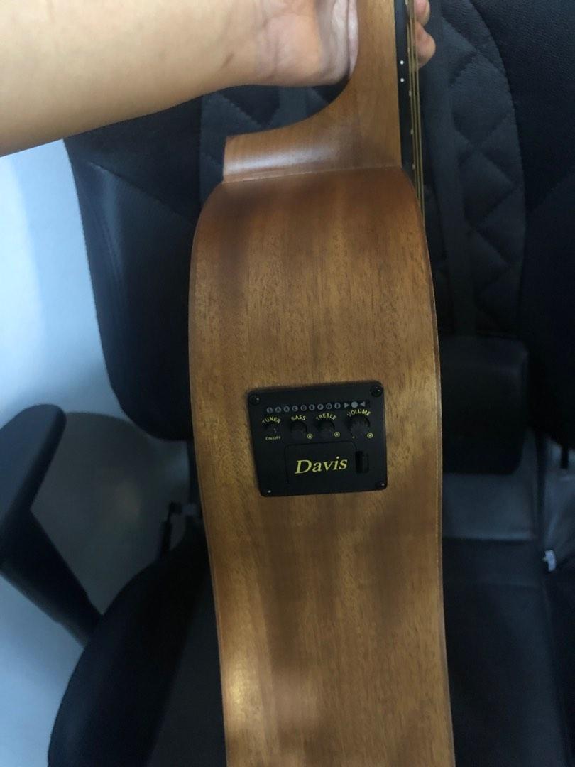 Davis AcousticElectric Guitar with Builtin Tuner and Pickup, Hobbies