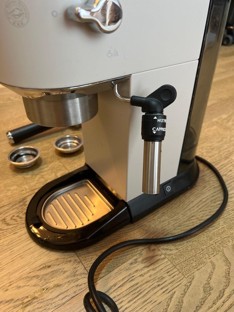 DeLonghi EC685M Dedica Pump Espresso Coffee Machine, TV & Home