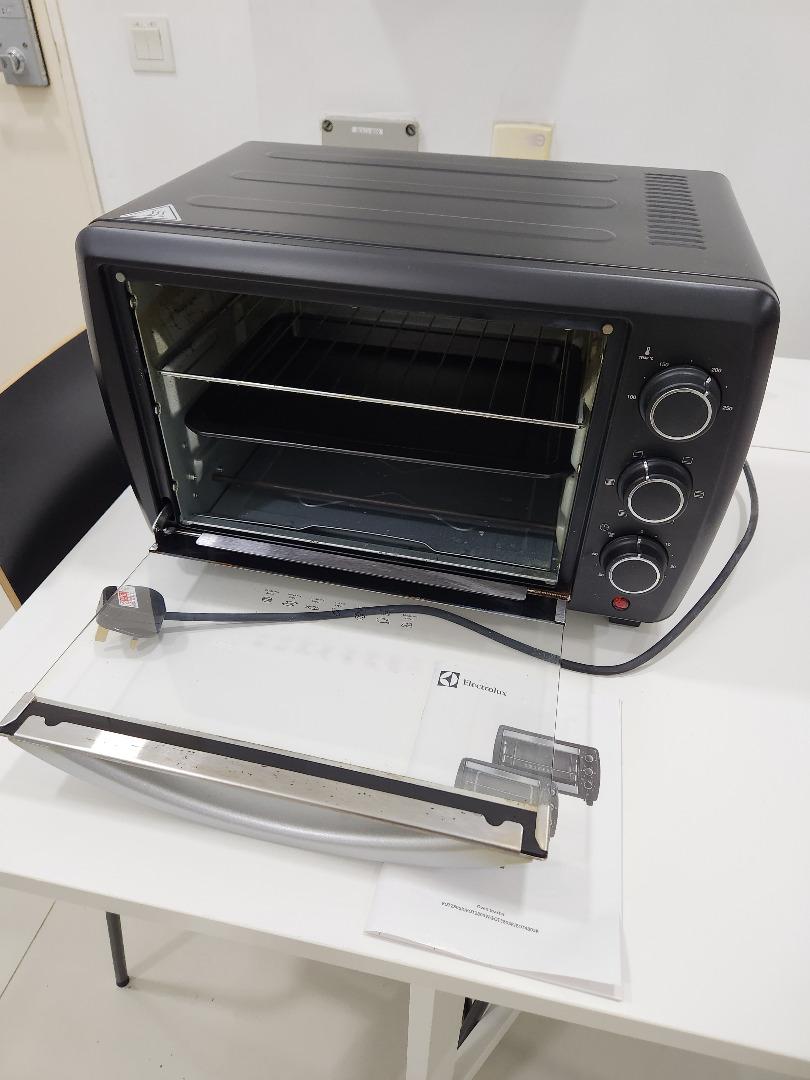 Electrolux Toaster Oven (model EOT4805K), TV & Home Appliances, Kitchen