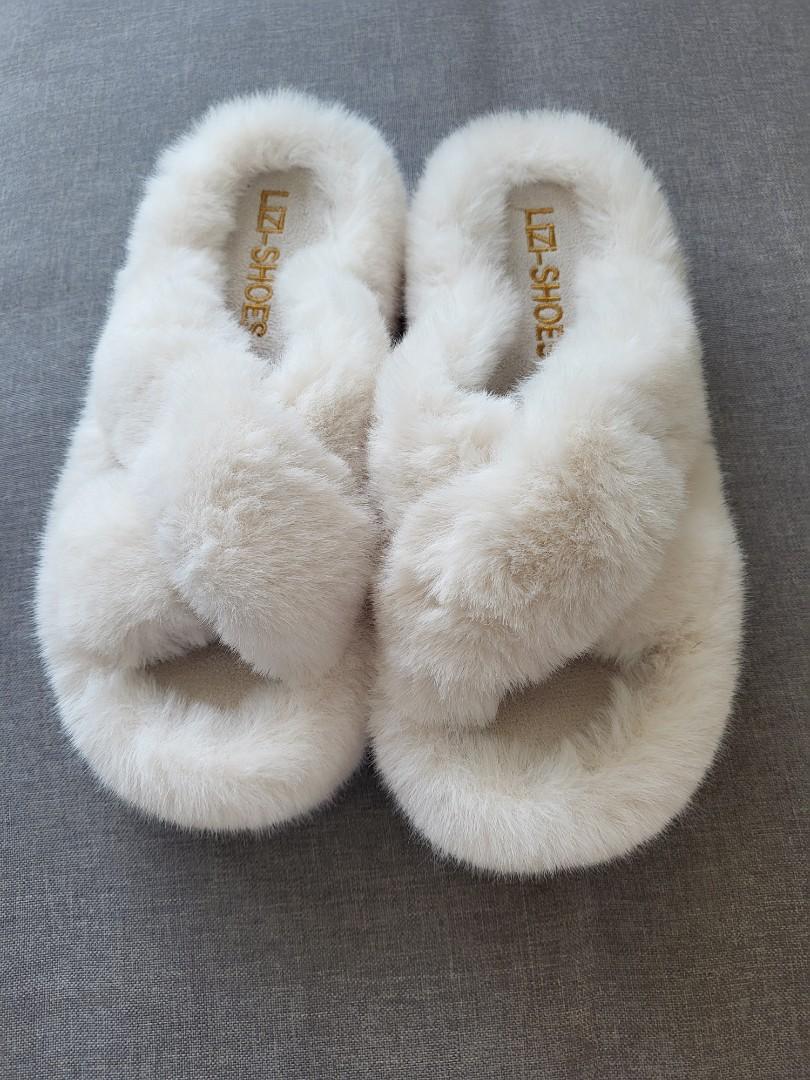 White clearance fuzzy slippers