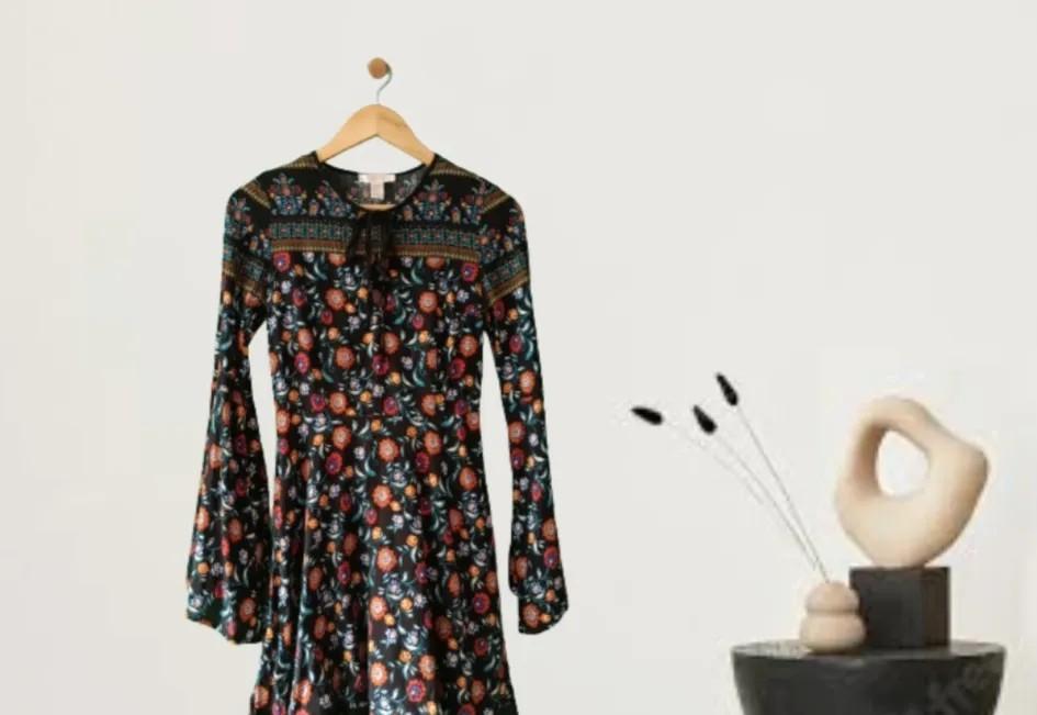 Forever 21 vintage boho dress (Category: Dresses) located in Pasig City. Submitted by encorepreve (Listing ID 1188381714, Image 3). Description: brand: Forever 21 bell-sleeved vintage boho dress 10/10 condition 💕.