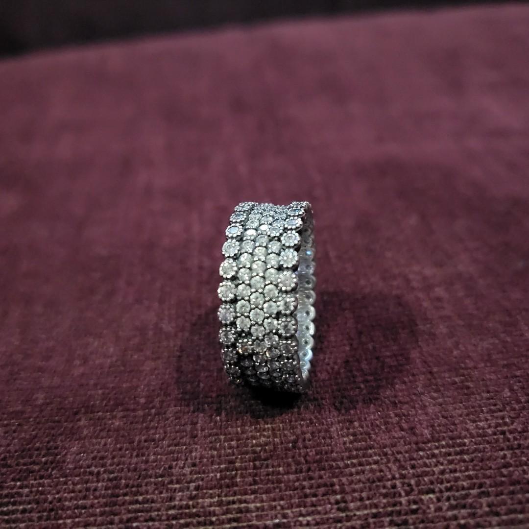 Genuine Pandora sparkling pave band ring
