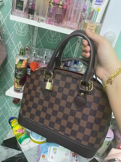 (Category: ) located in . Submitted by ttacaaa (Listing ID 1188381140, Image 1). Description: .