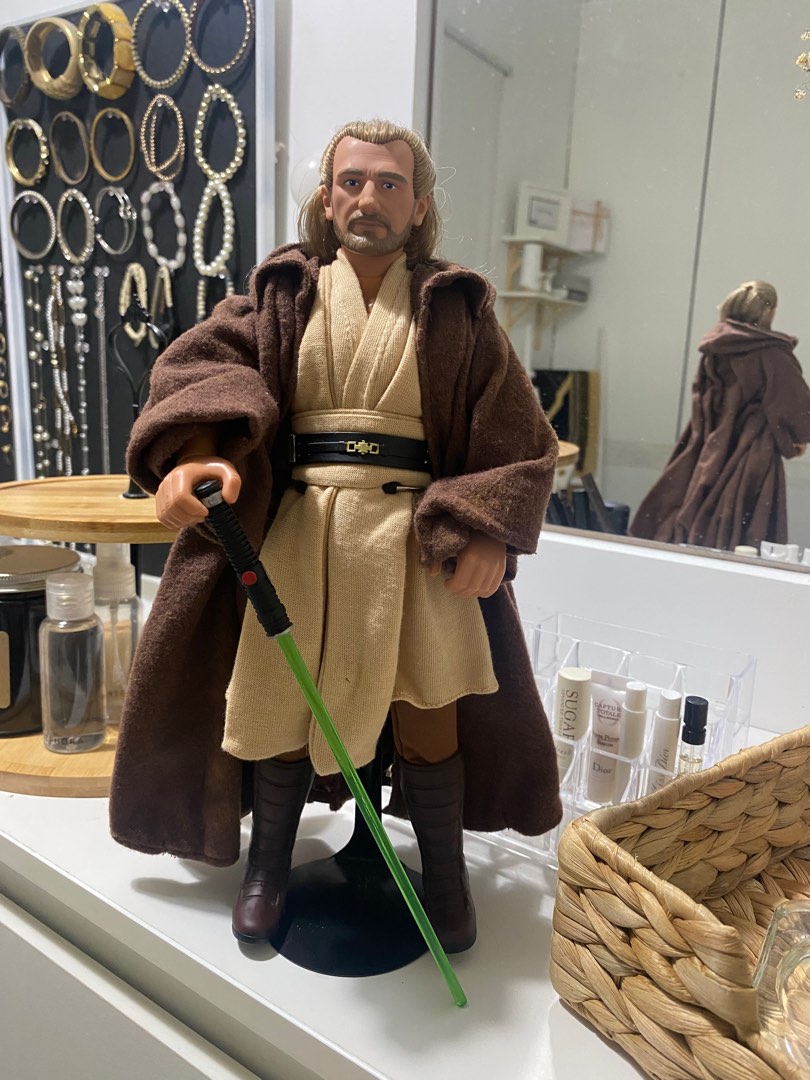Qui gon jinn action best sale figure 12 inch