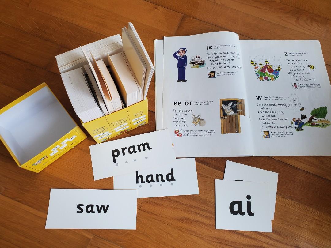 Jolly Phonics beginner set, 興趣及遊戲, 書本 & 文具, 小朋友書 - Carousell