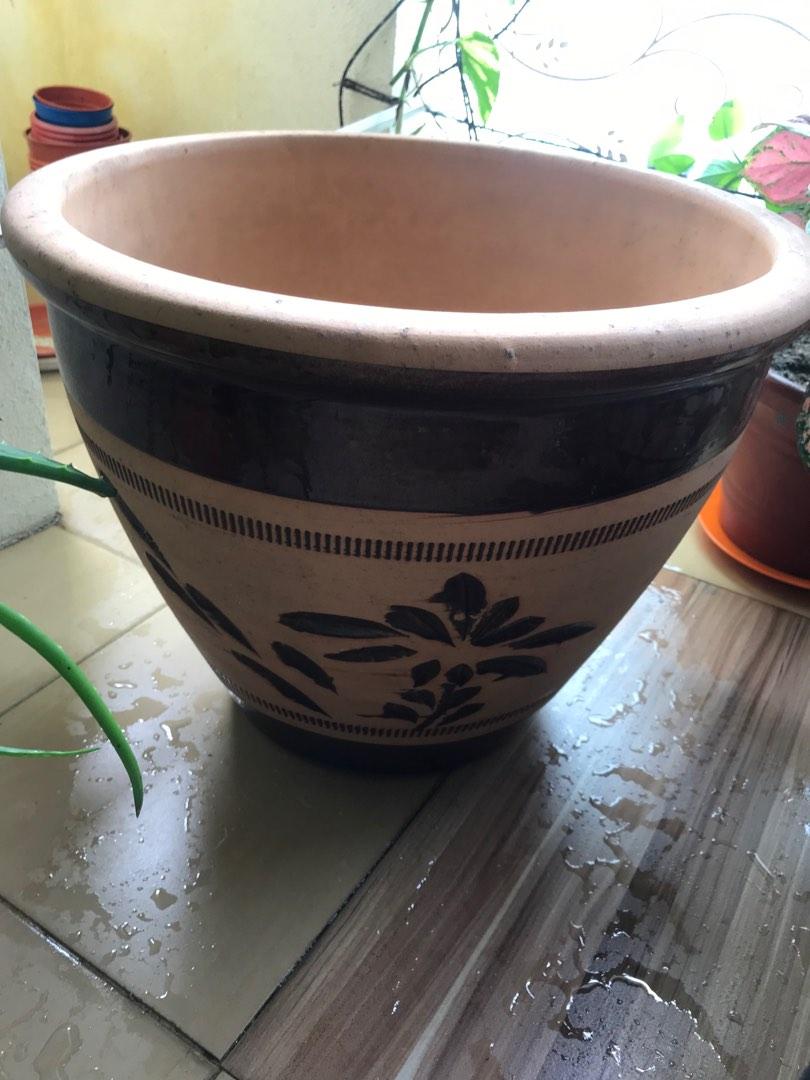 Large clay pot, Furniture & Home Living, Gardening, Pots & Planters on