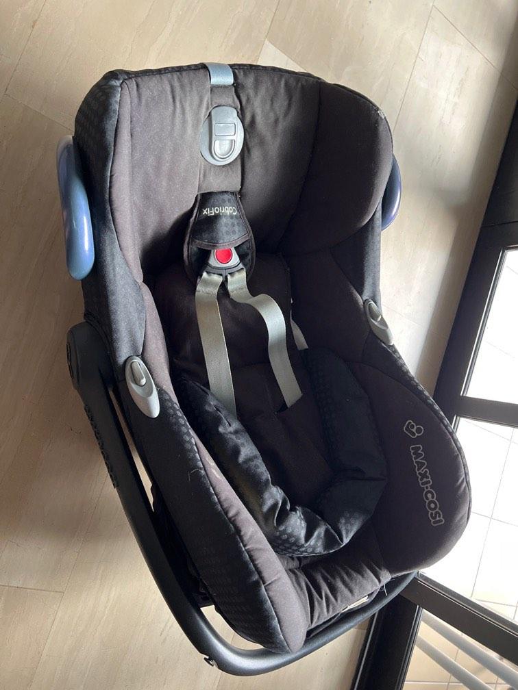 MaxiCosi CabrioFix Car Seat, Babies & Kids, Going Out, Car Seats on