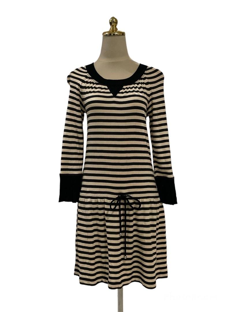 Moschino cheap deals and chic dress