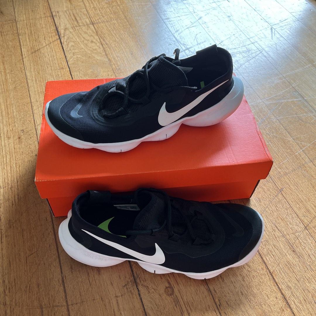 Free rn 5.0 black/white men's running shoe new arrivals