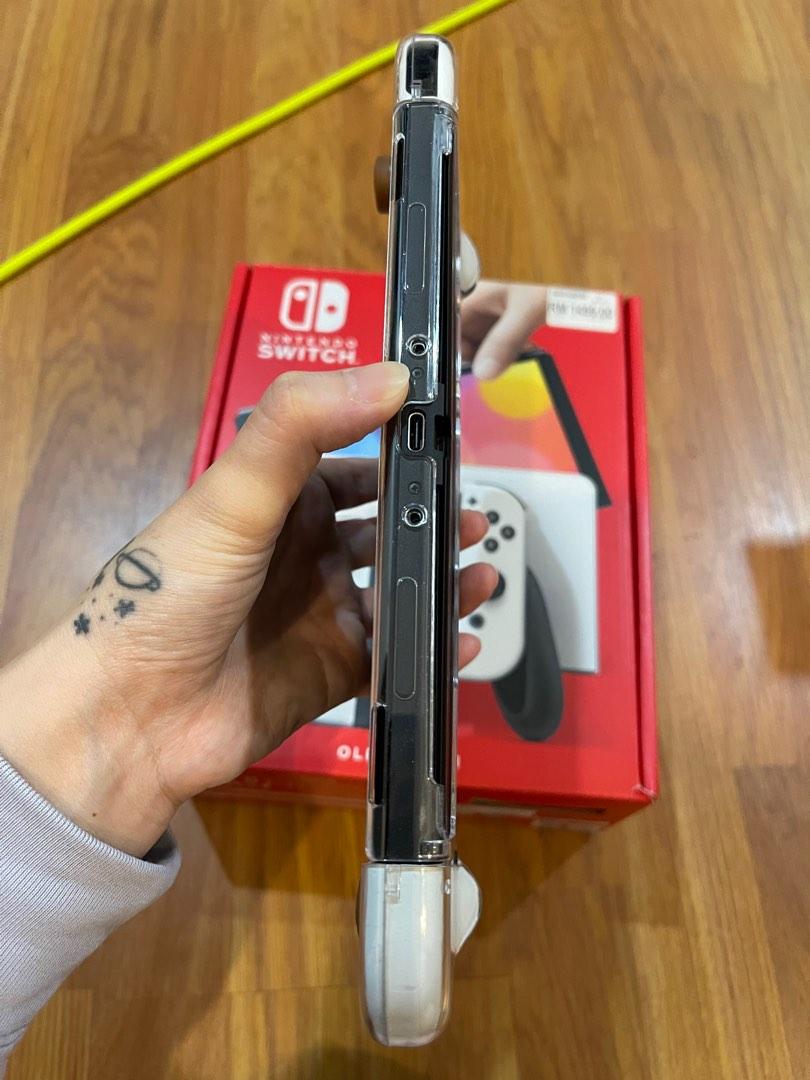 Nintendo Switch OLED MAXSOFT WHITE, Video Gaming, Video Game Consoles