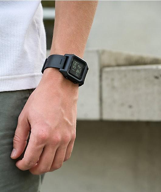 Nixon All Black Staple