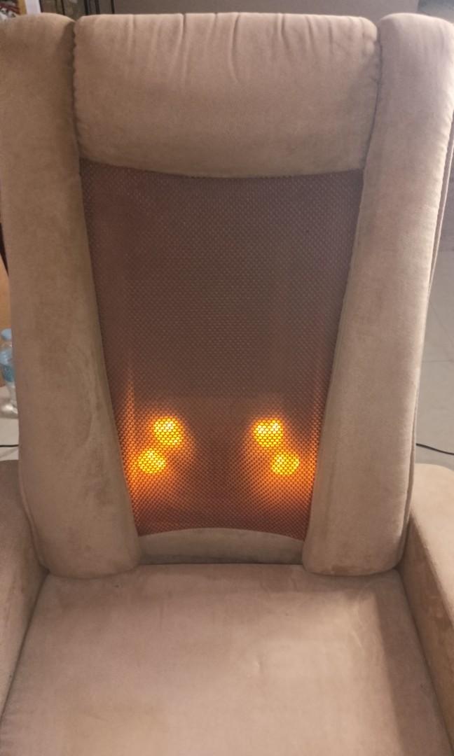 OPTIMUM NOVA MASSAGE CHAIR, Health & Nutrition, Massage Devices on