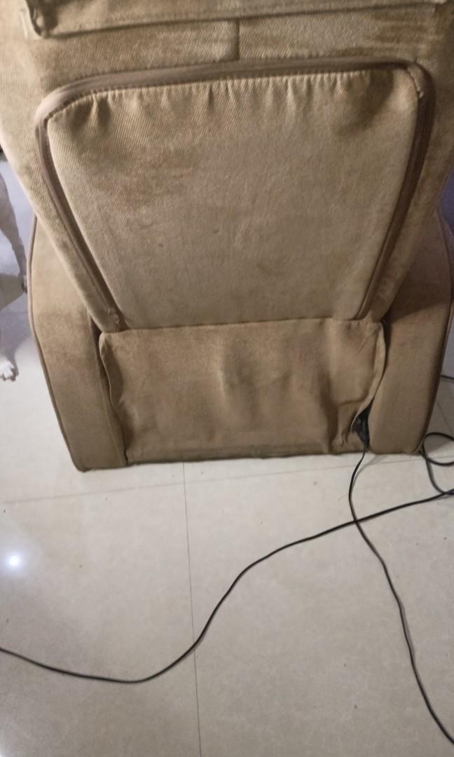 OPTIMUM NOVA MASSAGE CHAIR, Health & Nutrition, Massage Devices on