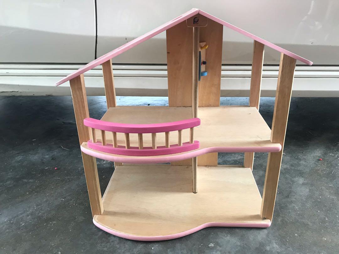 Pintoy wooden 2025 dolls house