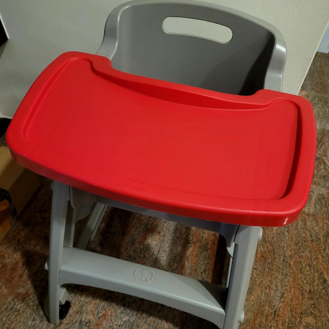 Rubbermaid Sturdy High Chair with tray and wheels, Babies & Kids, Baby