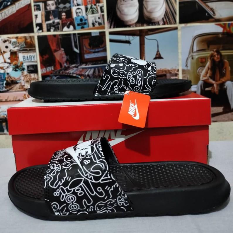 Sandal Slop Nike Benassi Doodle Fesyen Pria Sepatu Sandal di
