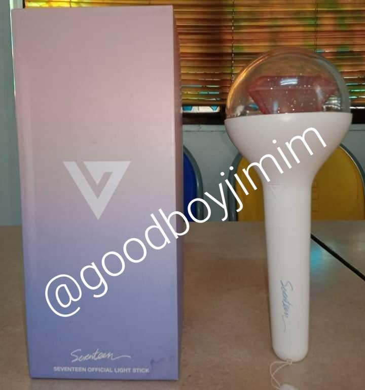 SEVENTEEN Lightstick Version 1, Hobbies & Toys, Memorabilia