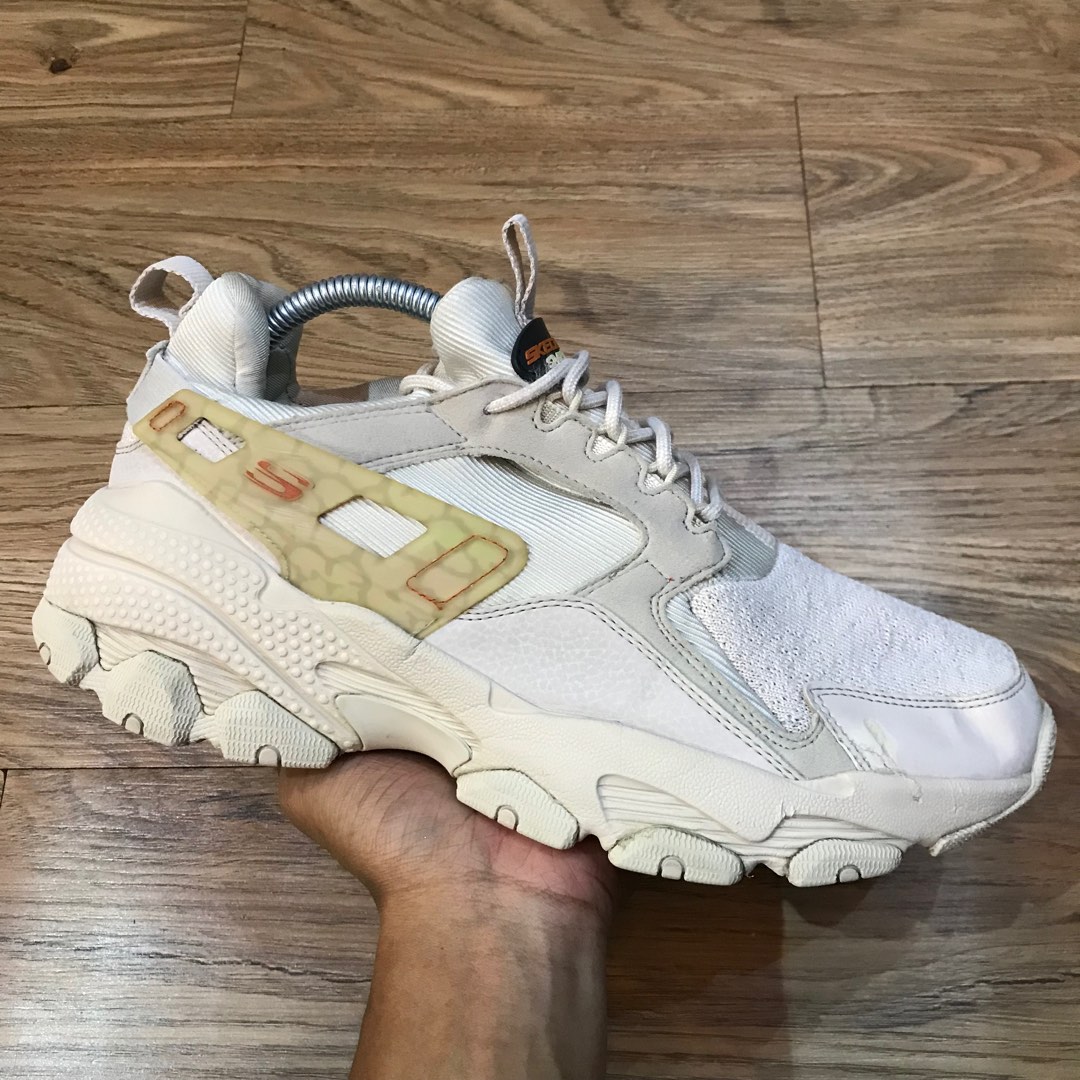 Skechers sparta shop