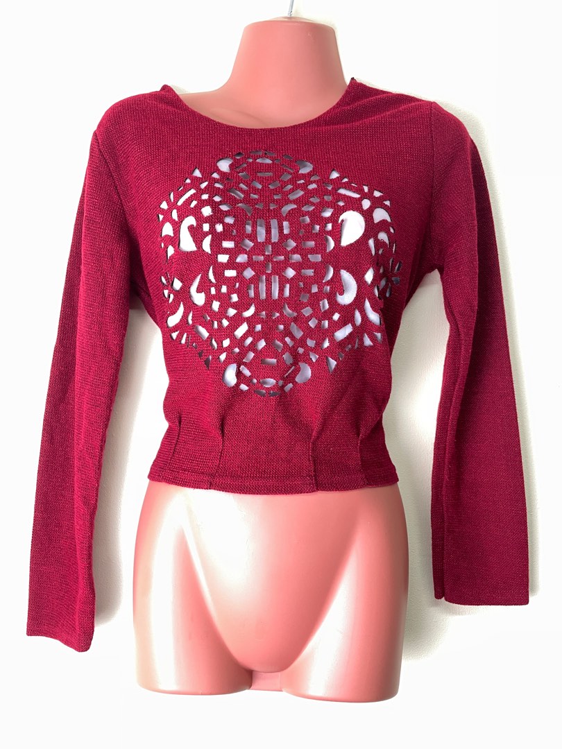 Snowflake sweater, Women's Fashion, Coats, Jackets and Outerwear on ...