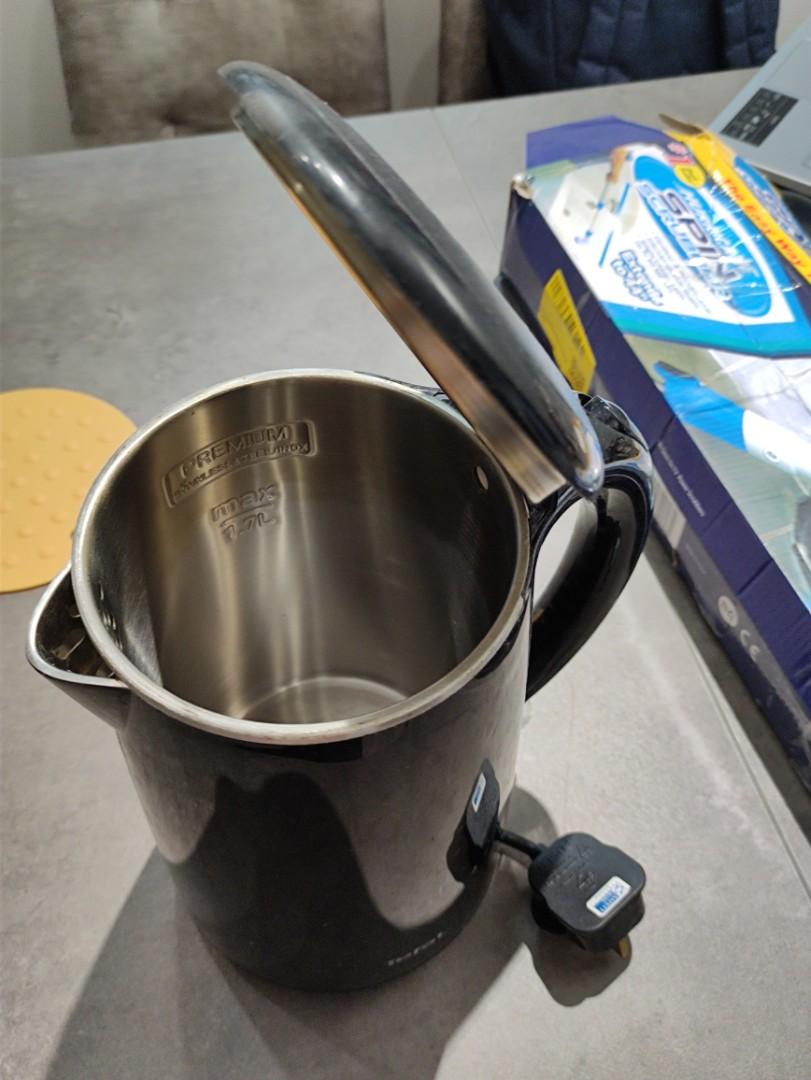 Used Tefal Kettle 1.7L, TV & Home Appliances, Kitchen Appliances