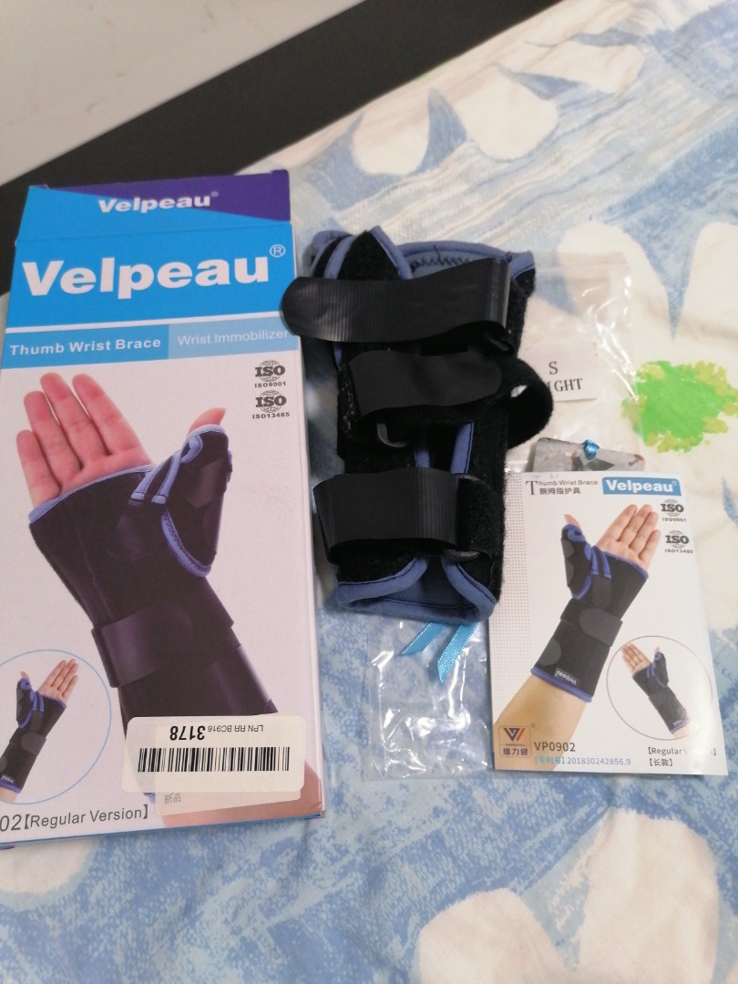 Velpeau thumb wrist brace right hand size s, Health & Nutrition, Braces,  Support & Protection on Carousell