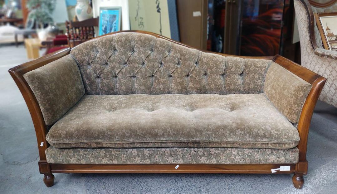 Victorian Sofa, Furniture & Home Living, Furniture, Sofas on Carousell