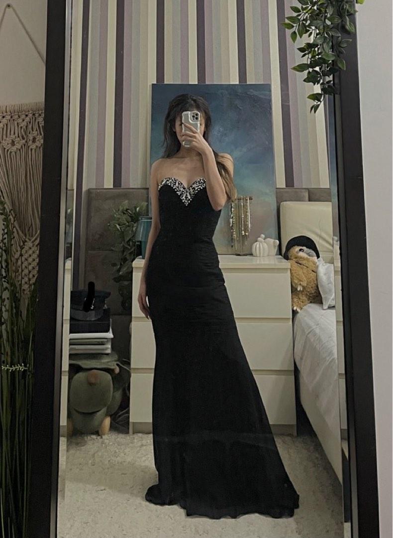 mermaid strapless gown